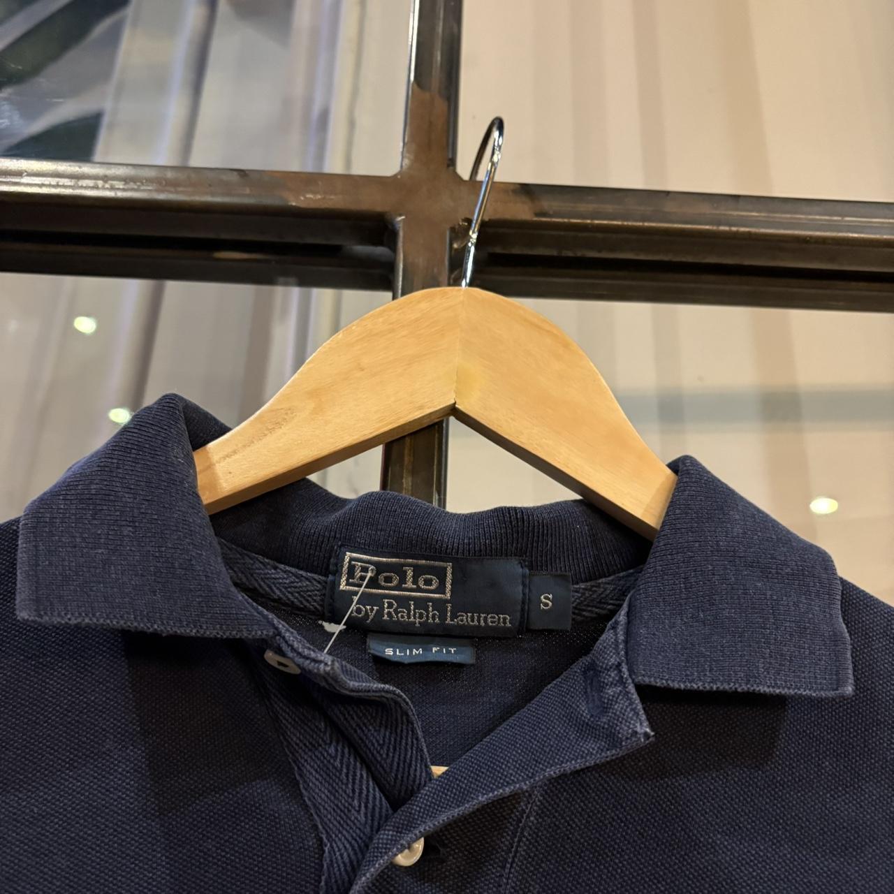 MES2811BT-F - Vintage Retro Ralph Lauren Navy Polo Shirt Short Sleeve collared button up top with Orange embroidered big logo and number 3  #Y2K #preppy #chiefkeef #oldmoney #ralphlauren
