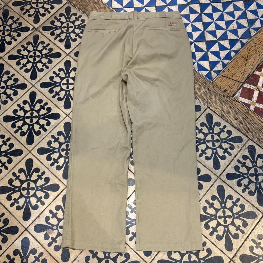 BR1209NV-F - Vintage retro essential  Tan Beige Dickies 874 Straight Leg Trousers pants casual workwear #skater #utility #workwear #874 #dickies