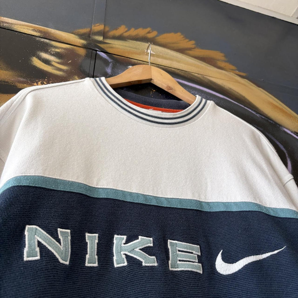 Vintage Nike Sweatshirt Mens Large White Blue Centre Solo Swoosh Block Spell Out Pullover Jumper Top 90s Y2K 00s