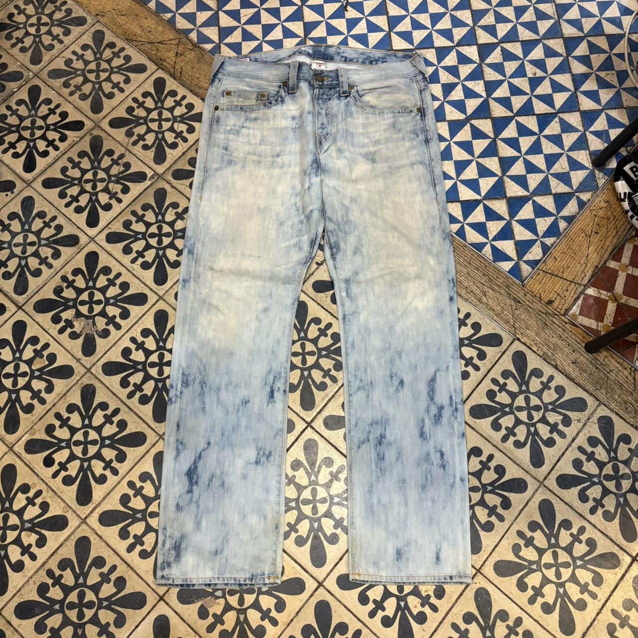 0225D87 - Vintage retro essential True Religion Light Blue Wash Denim straight wide leg Jeans Trousers pants casual workwear skate #denim #truereligion #lightwash #straightleg #wideleg