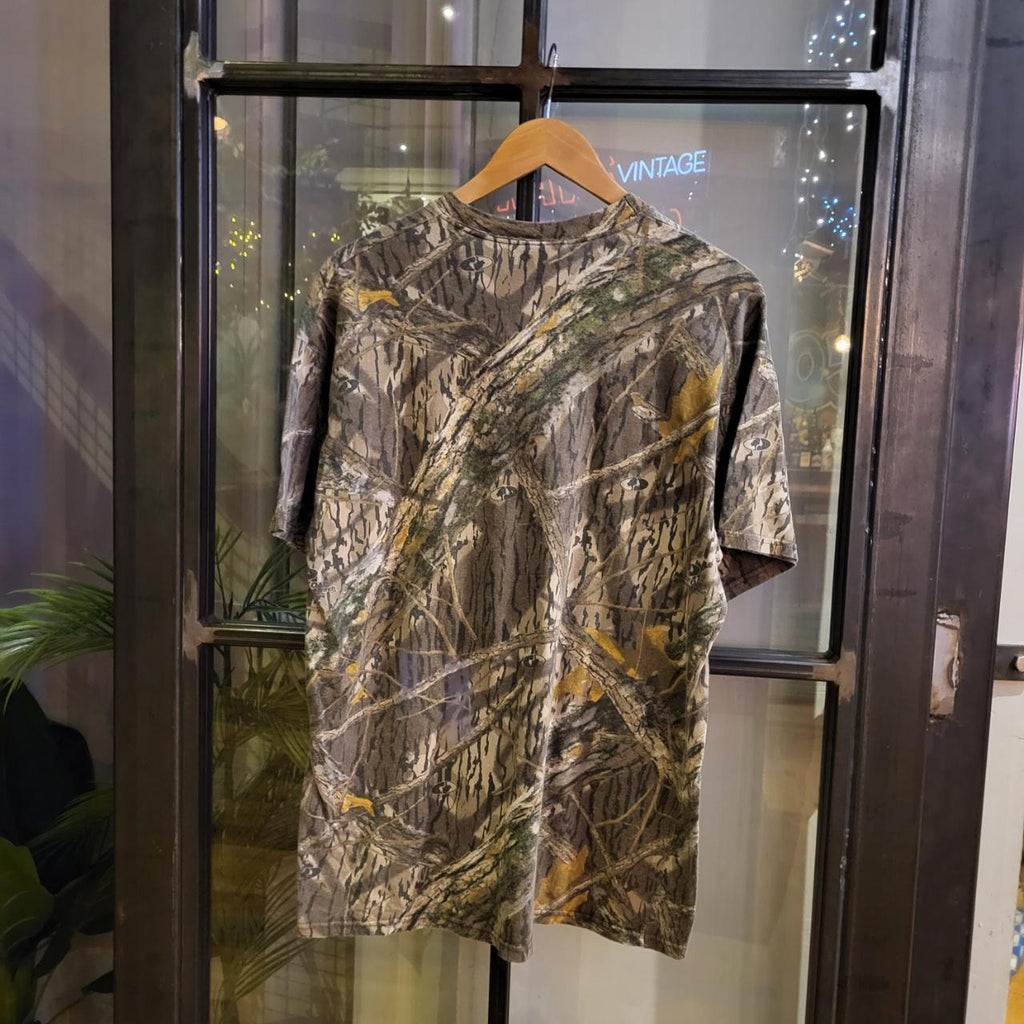 RTT161 - Vintage Retro essential RealTree Camouflage Khaki Green Brown Field Hunting graphic print Top T-Shirt Tee #realtree #utility #y2k #camo #hunting