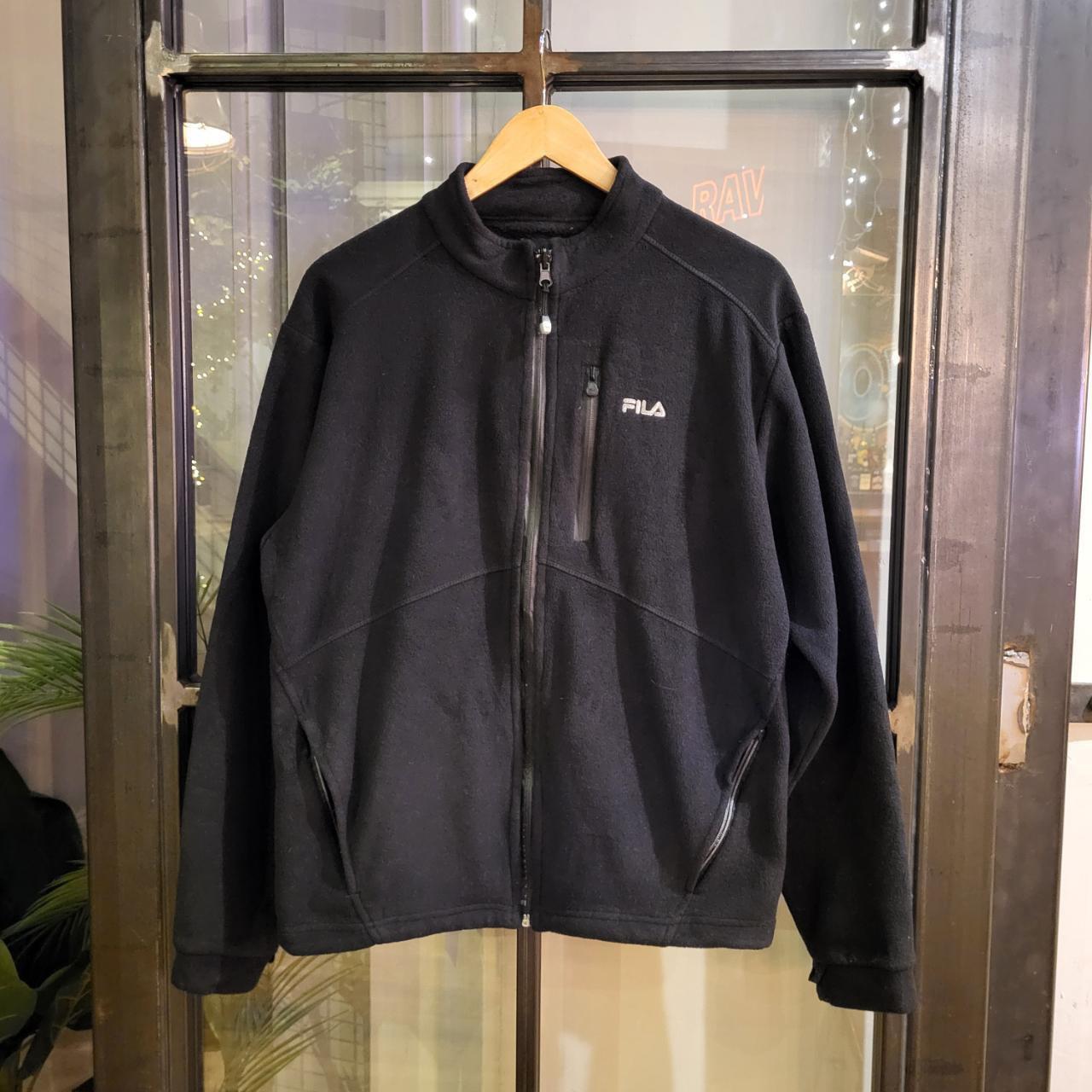 WDB058P - Vintage retro Essential Fila Black Full zip Up snap-T outdoor fleece jacket sweatshirt #pullover #outdoor #expedition #hike #gorpcore
