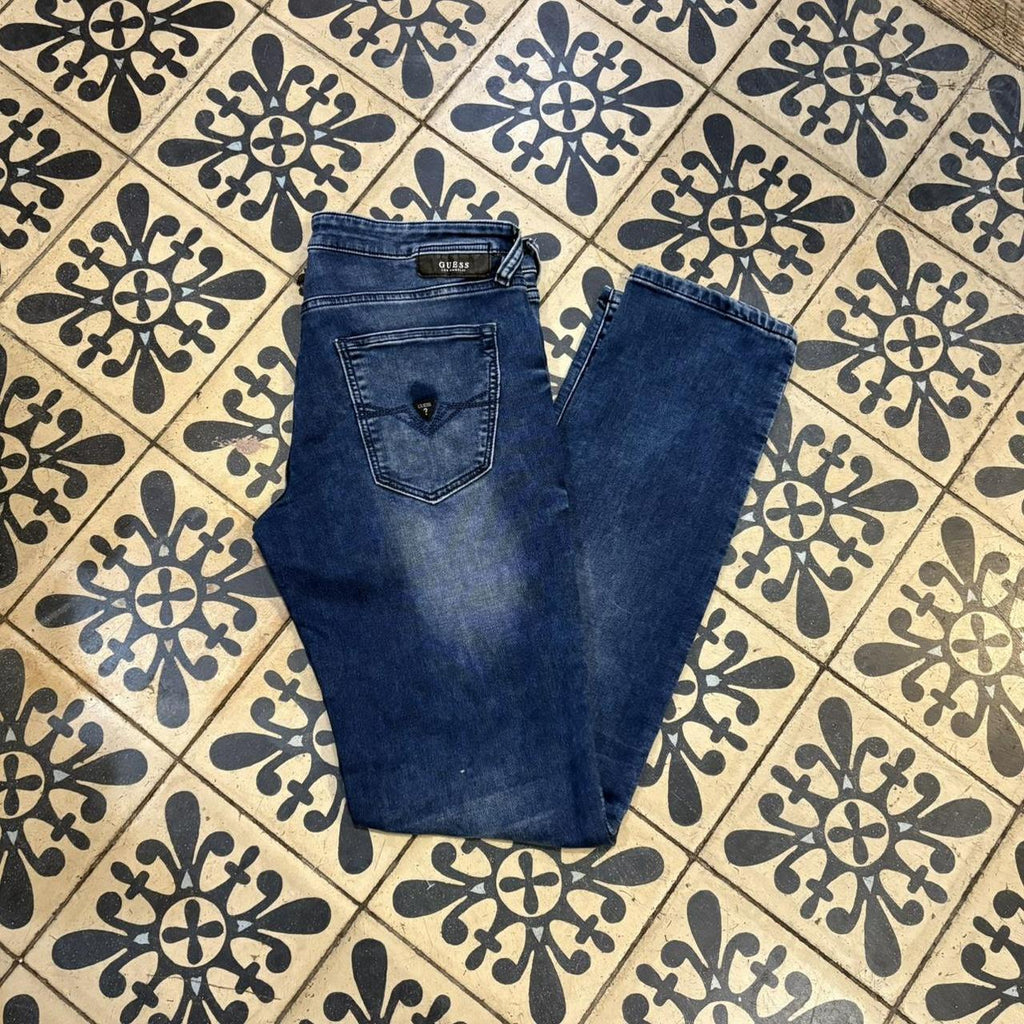 TRW429F - Vintage retro essential Guess Bkue Wash Denim Slim Tapered Sonny Jeans Trousers pants #denim #denimjeans #guess #y2k