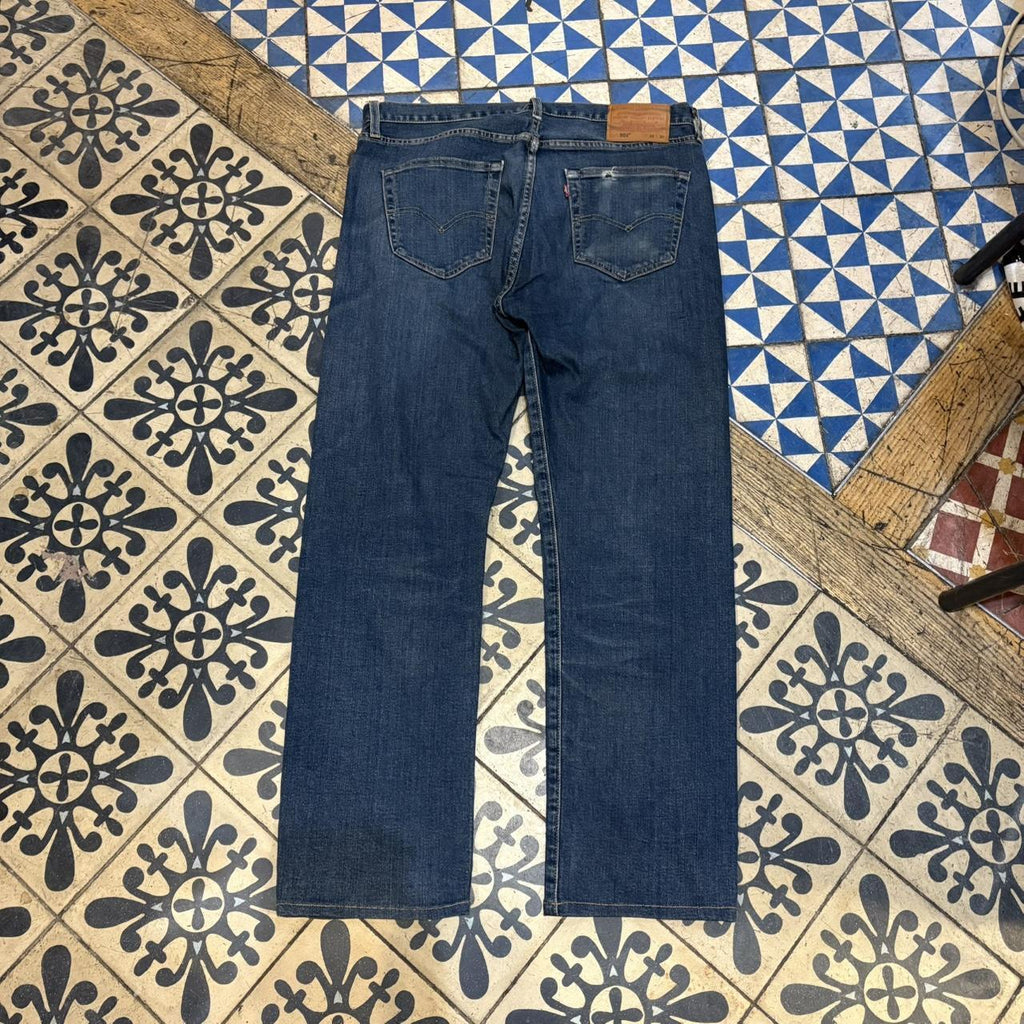 TRW378 - Vintage retro essential Levi's 501 Straight Leg Dark Blue Wash Denim Jeans Trousers pants carpenter casual workwear skate #denim #levis #501 #straightleg #smartcasual