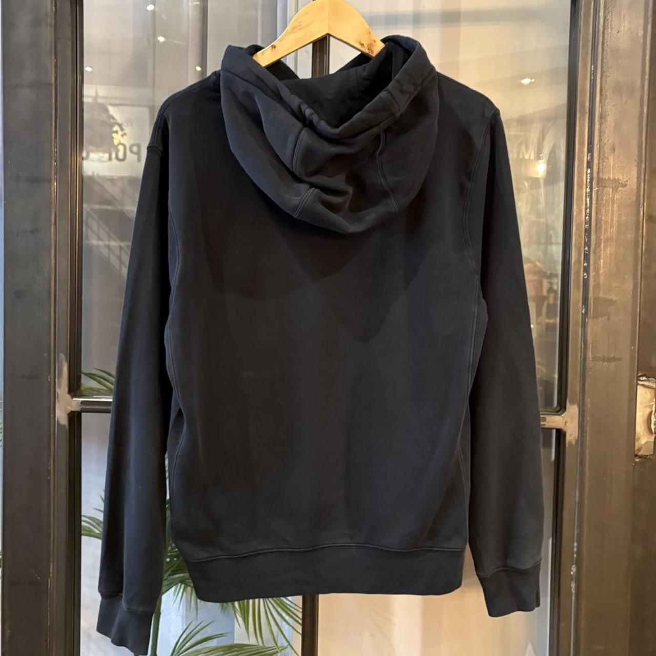 0325A24P-P - Vintage Retro Essential Black Nike Sweatshirt Hoodie with embroidered swoosh logo #90s #sportswear #essential #nike #y2k