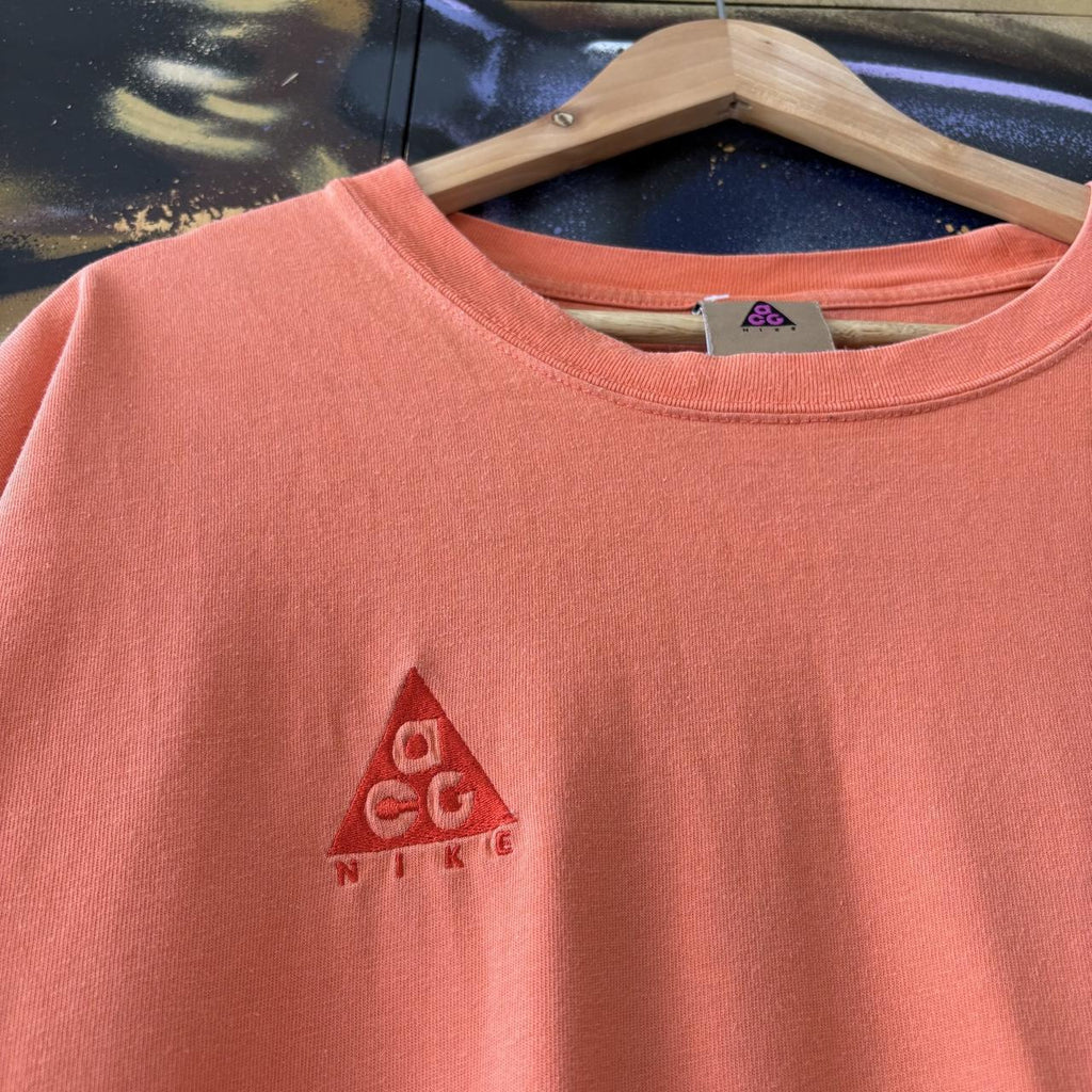 Nike ACG T shirt Mens XXL Orange Triangle Logo Streetwear Outdoors Hike Gorpcore Tee Top Y2K