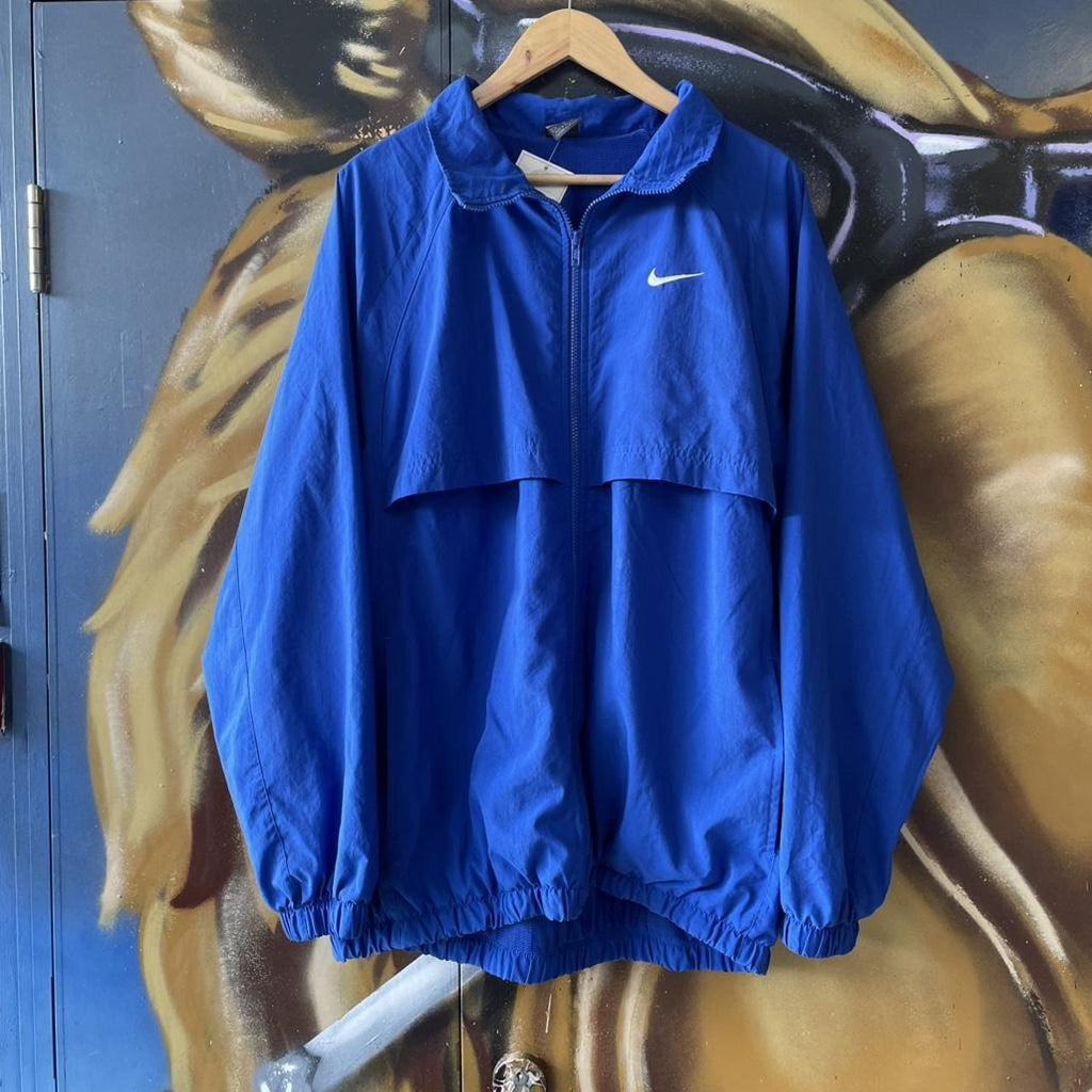 Nike Essential Full Zip Windbreaker