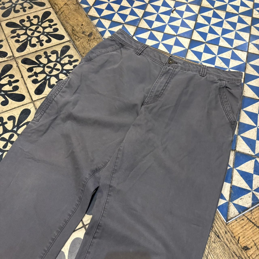 TRW447F - Vintage retro essential G.H. Bass Cargo Utility Trousers pants casual workwear #skater #utility #workwear #carpenter #ghbase