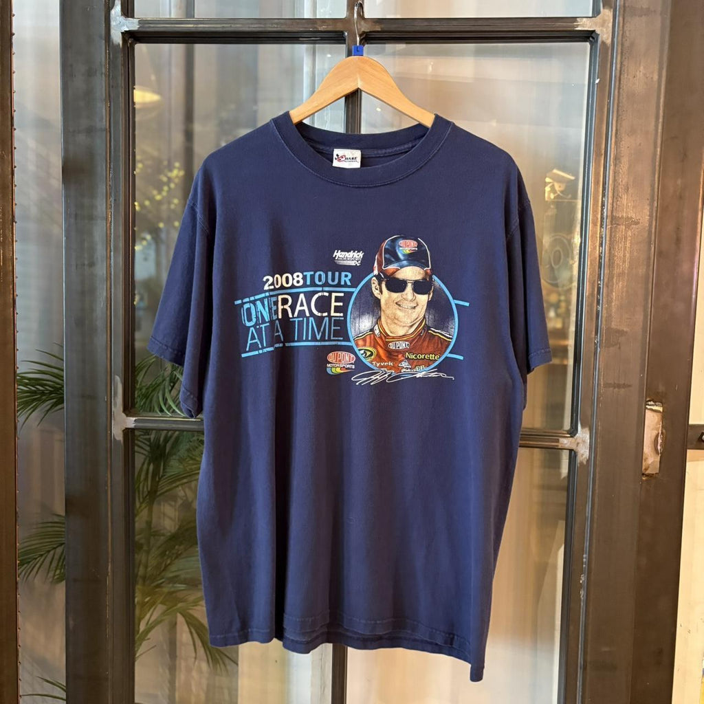 B0425A05F - Vintage Retro Essential Navy Nascar 2008 Tour Dupont Hendrick Motorsports Graphic Print Top Tee T-shirt #y2k #nascar #racing #racer #graphic