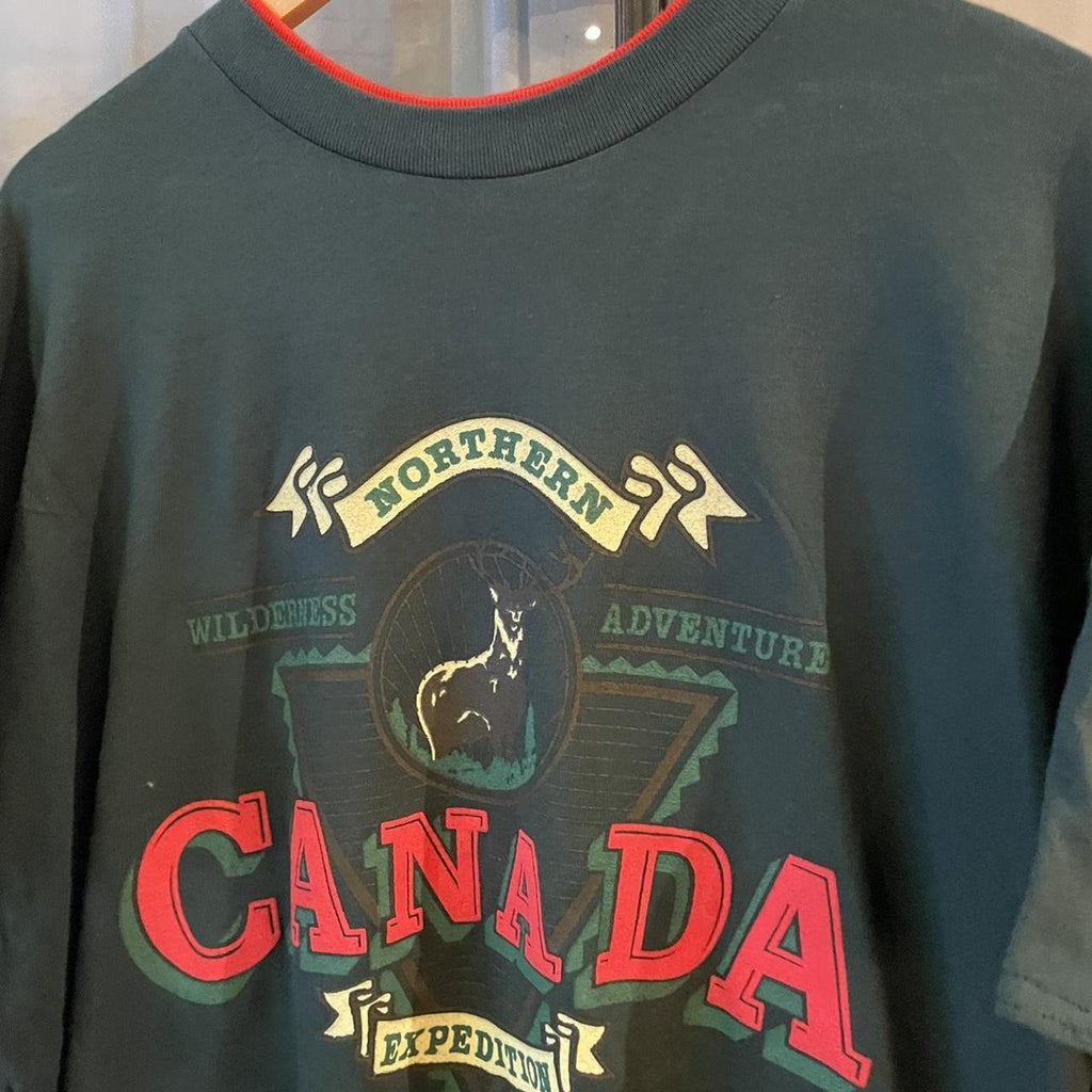 TEE301P - Vintage Retro Essential Dark Green Canada Graphic Print Double Sleeve and single stitch hem Top Tee T-shirt #90s #graphic #top #essential #canada