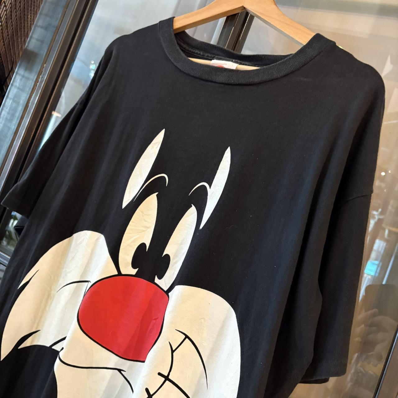 TEE446F1 - Vintage Retro Essential Black Looney Tunes Sylvester Big Face Graphic Print Single Stitch Top Tee T-shirt with ‘ that’s all folks ‘ tag #90s #graphic #looneytunes #sylvester #bigface