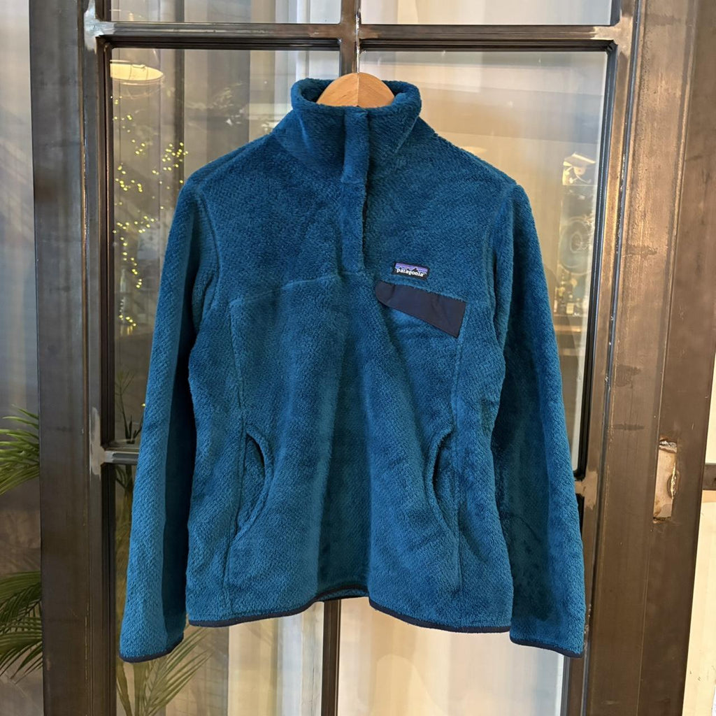 0325C57F - Vintage retro essential Blue Patagonia 1/4 Button up fluffy outdoor sweatshirt fleece jacket #patagonia #outdoor #expedition #hike #climbimg