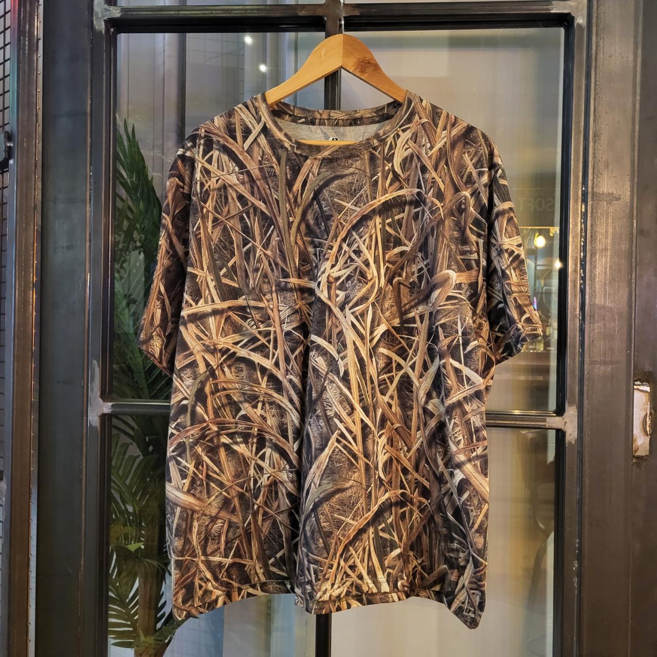RTT026 - Vintage Retro essential RealTree Camouflage Khaki Green Brown Field Hunting graphic print Top T-Shirt Tee #utility #realtree #hunting #camo