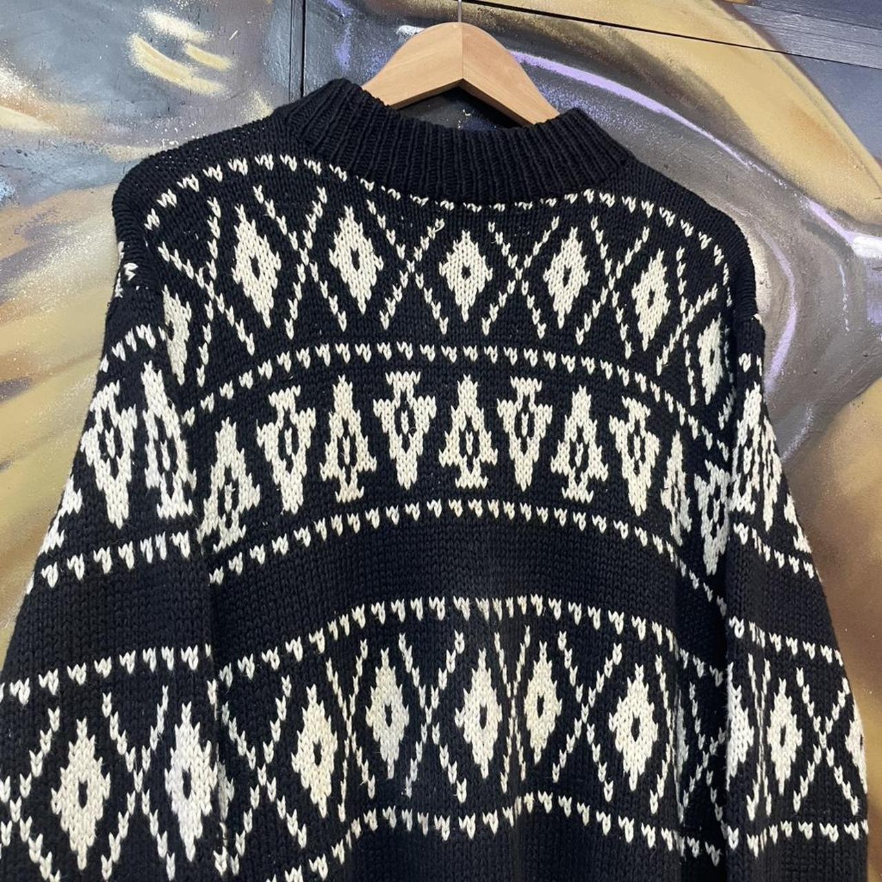 Vintage Two-Tone Funky Pattern Knit Turtleneck Sweater