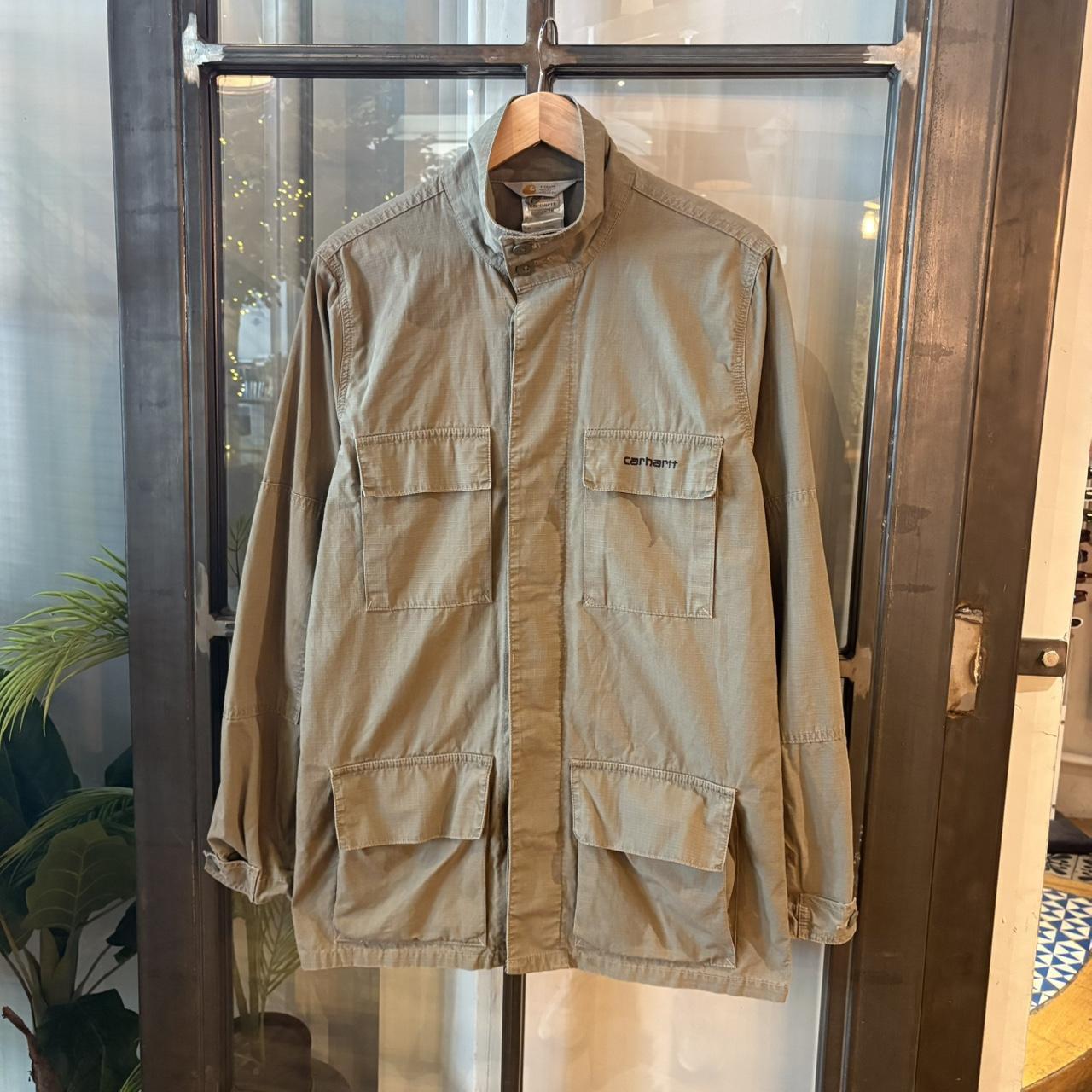SWT371F - Vintage Retro Essential Green Khaki Carhartt Button Up Ripstop Utility Shacket jacket with 4 front pockets #y2k #utility #ripstop #carhartt #skater
