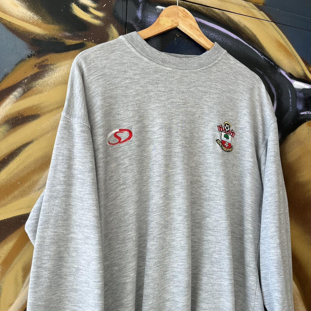 Southampton Small Embroidered Logo Training Sweatshirt