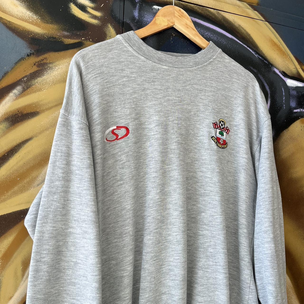 Southampton Small Embroidered Logo Training Sweatshirt
