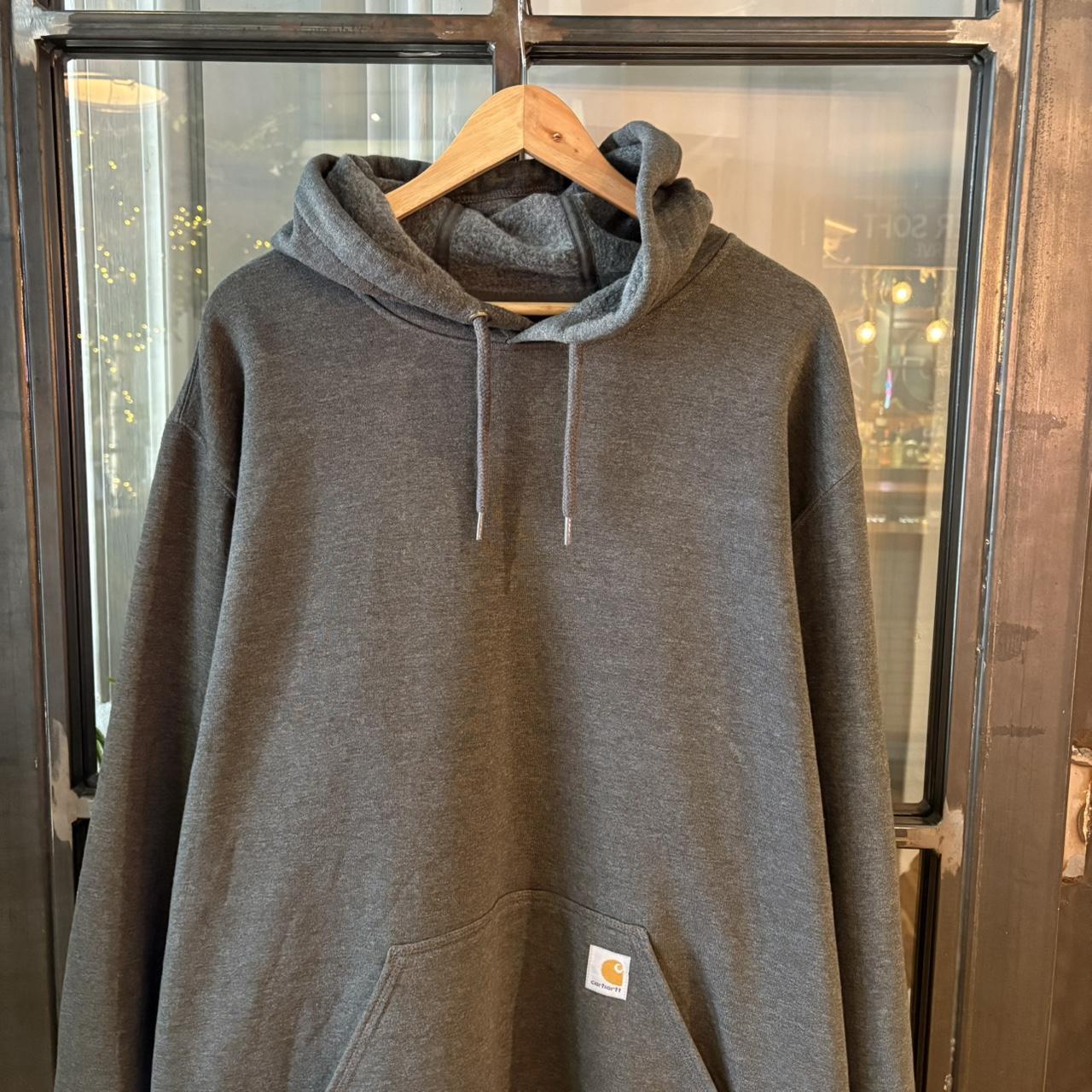 1224A12 - Vintage Retro Essential Carhartt Dark Grey Sweatshirt Hoodie with big spellout embroidered logo #90s #skater #oversized #carhartt #workwear