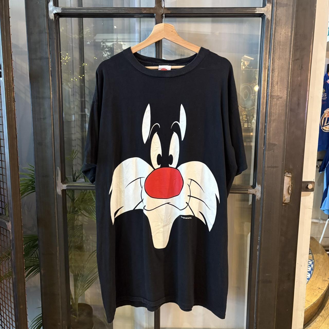 TEE446F1 - Vintage Retro Essential Black Looney Tunes Sylvester Big Face Graphic Print Single Stitch Top Tee T-shirt with ‘ that’s all folks ‘ tag #90s #graphic #looneytunes #sylvester #bigface