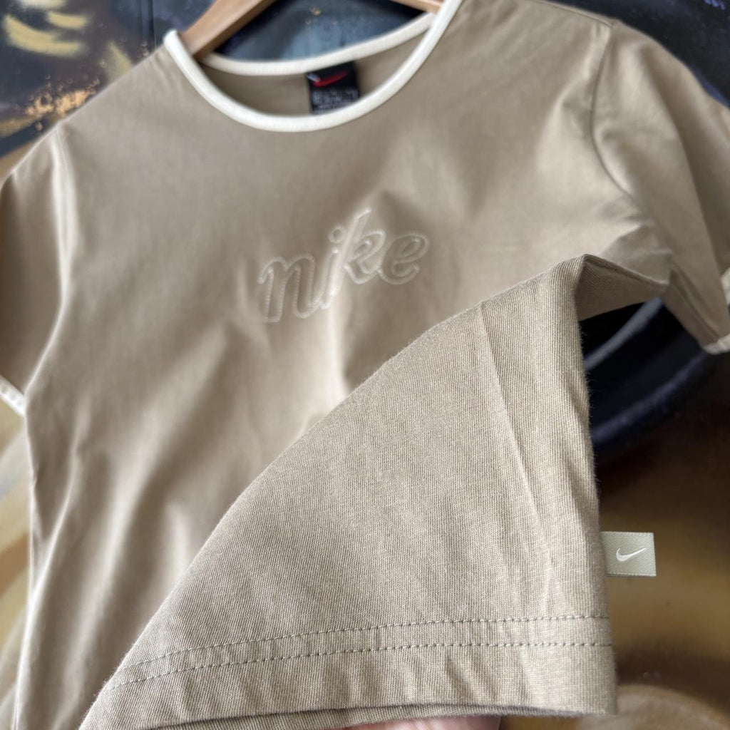 Vintage Nike T shirt Women’s Large Beige Baby Tee Cropped Ringer Chain Stitch Spell Out Logo Top 90s Y2K 00s