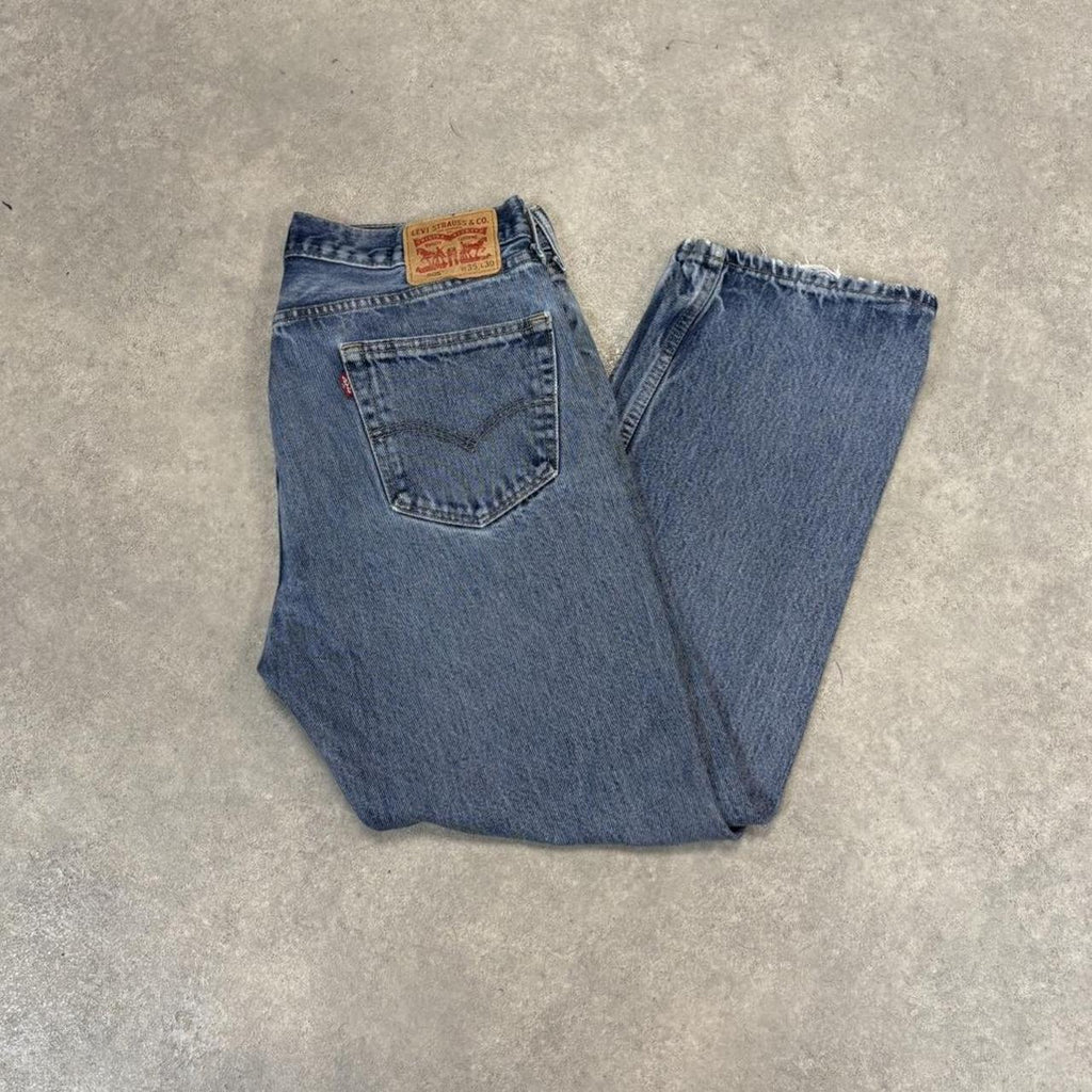 BR1912AGW-U - Vintage retro essential Levi's 505 Straight Leg Blue Wash Denim Jeans Trousers pants #denim #straightleg #levis #levis505