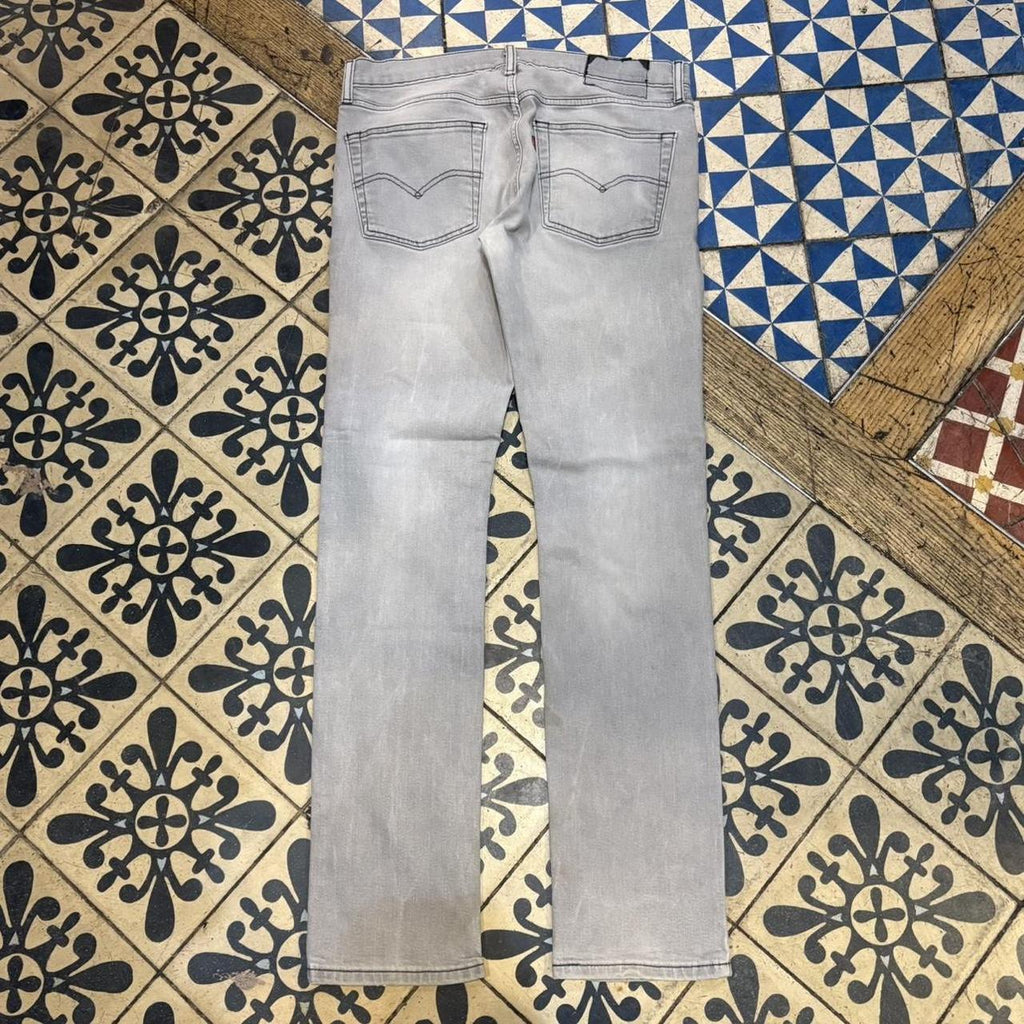 BR1209NO-F - Vintage retro essential  Levi’s Straight Leg Light Grey Wash Denim Jeans Trousers pants #denim #levis #jeans #skater
