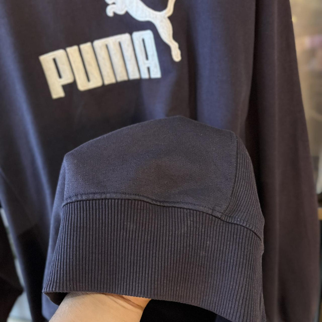 MA0406DZ-P - Vintage Retro Essential Navy Puma Crewneck Jumper Sweatshirt with embroidered patch spell out logo #90s #sportswear #essential #y2k #puma