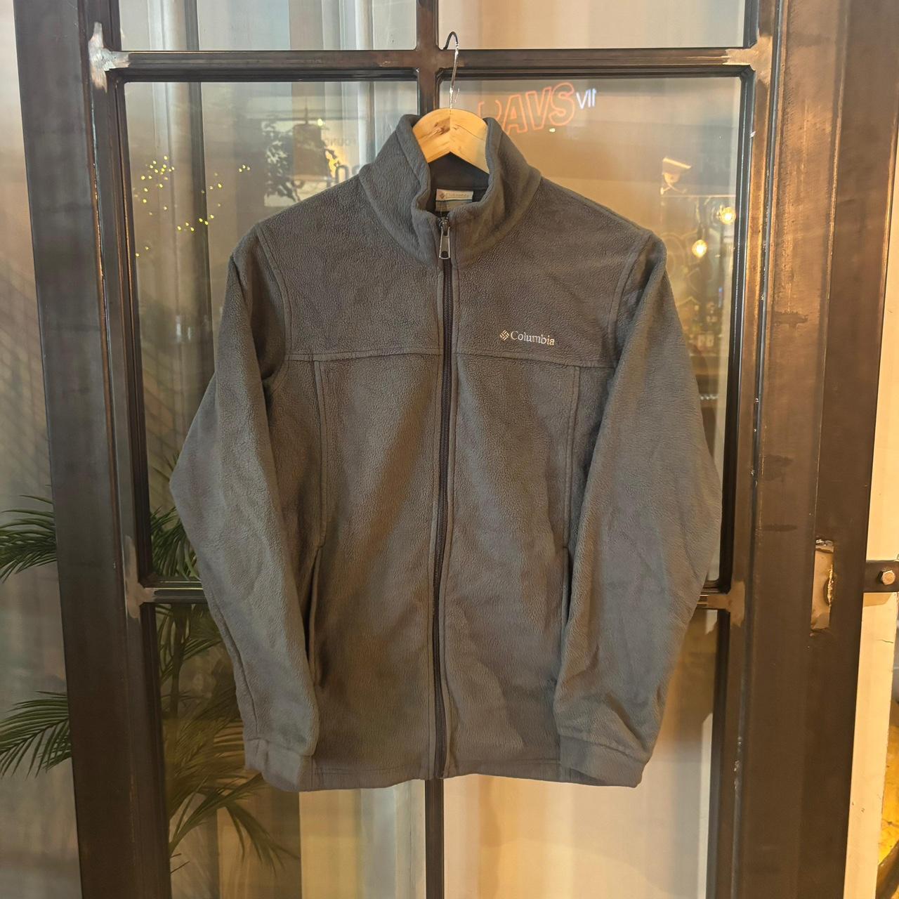 SWT630F - Vintage retro essential Grey Columbia full zip up outdoor sweatshirt fleece jacket #pullover #outdoor #expedition #hike #gorpcore