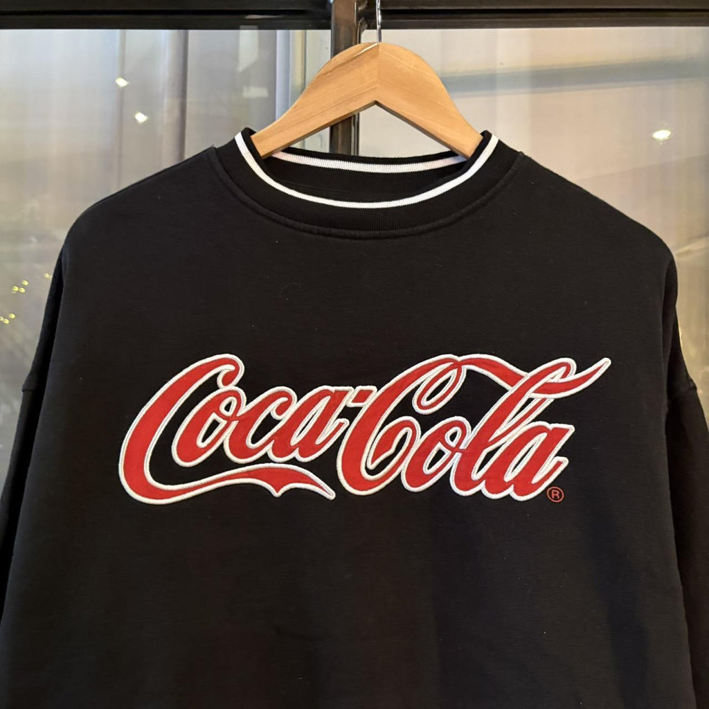 SWT688F - Vintage Retro Essential Black Coca Cola Crewneck Jumper Sweatshirt with embroidered patch logo #90s #boxy #essential #y2k #cocacola