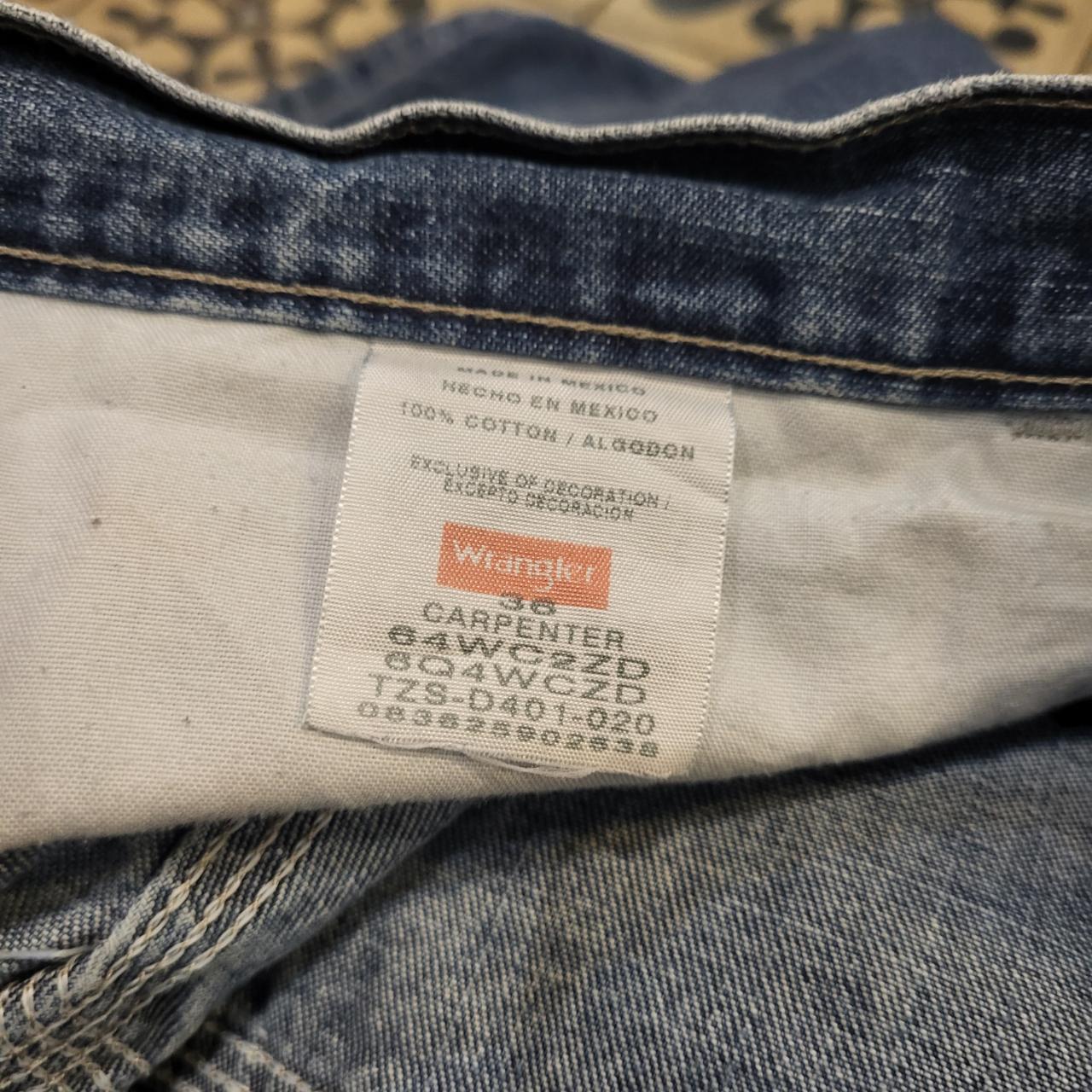 JRT333 - Vintage Retro Wrangler Blue Wash Denim Oversized Baggy Shorts Jorts with detailed embroidered Logo graphic carpenter workwear Old School Hip Hop skate grunge faded 90s Y2K style