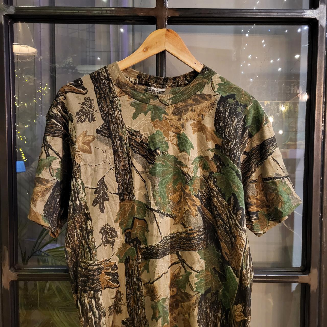 RTT202 - Vintage Retro essential adult mens RealTree Camouflage Khaki Green Brown Field Hunting graphic print Top T-Shirt Tee #hunting #y2k #realtree #camo #utility