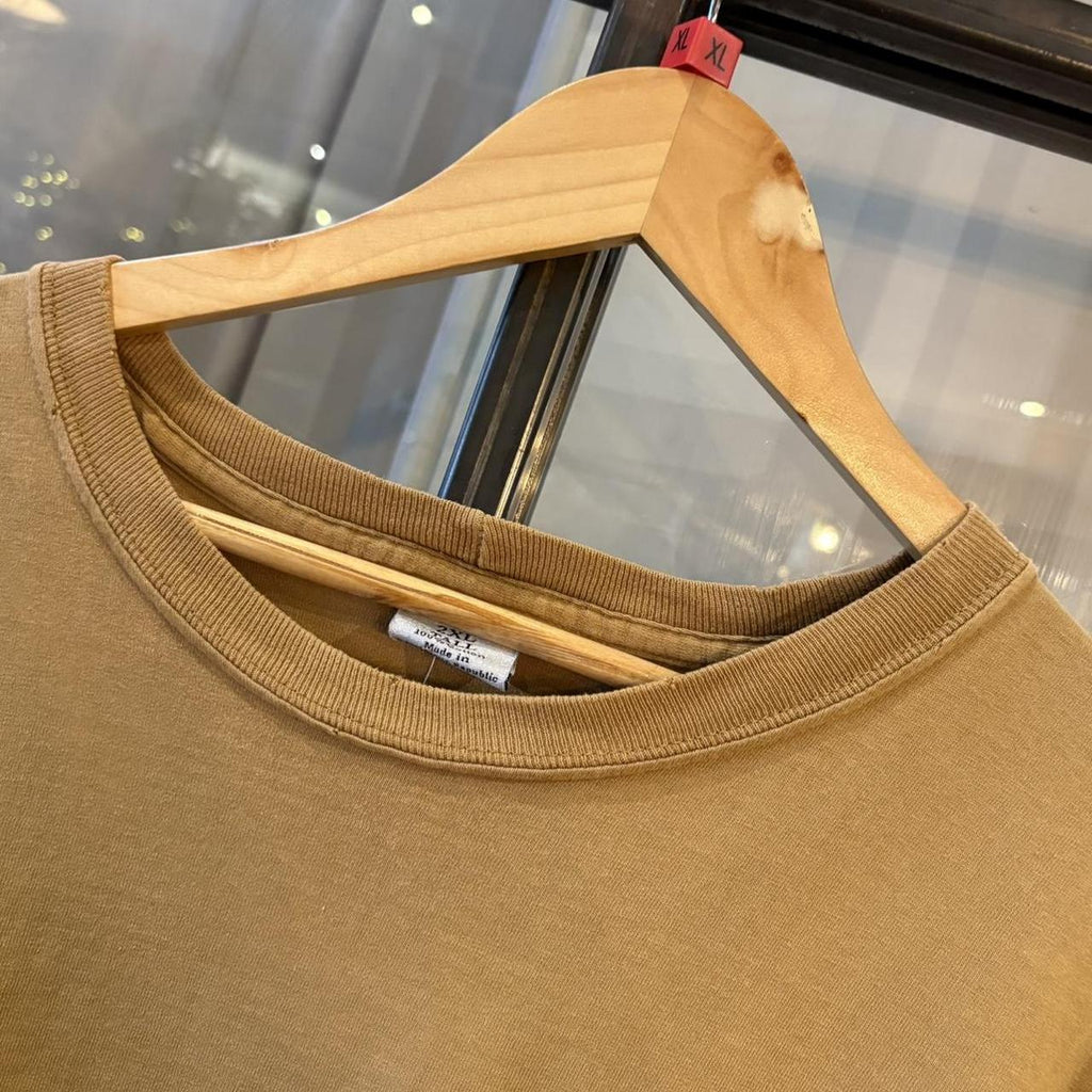 BR2804DJ-F - Vintage Retro Essential Camel / Beige Carhartt Pocket Top Tee T-shirt with embroidered patch logo #skater #workwear  #carhartt #y2k #wideboxy