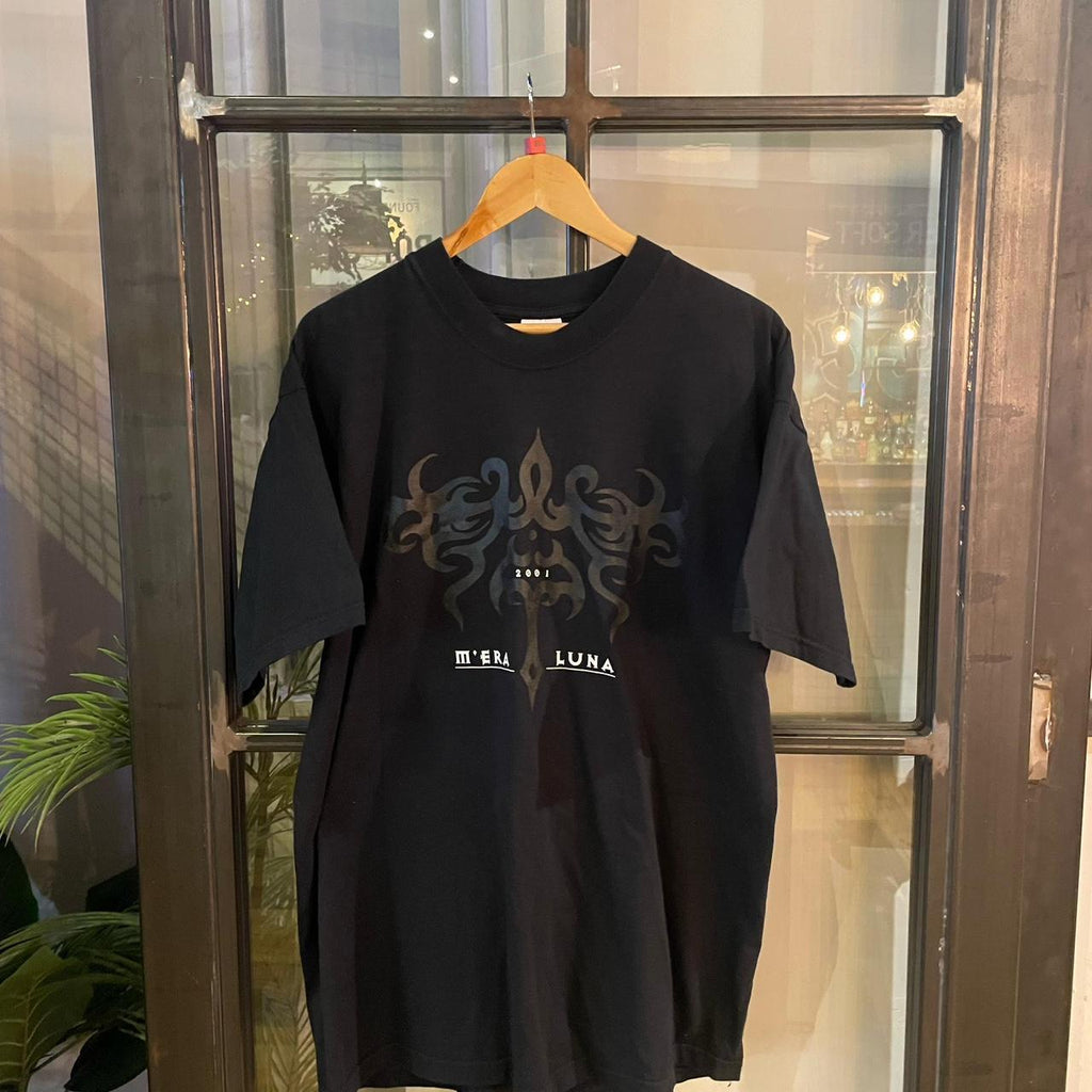 0225I09P - Vintage Retro Essential Black Mera Luna 2001 tour Music Festival Marilyn Mason Graphic Print Top Tee T-shirt #y2k #graphic #marilynmason #festival #music