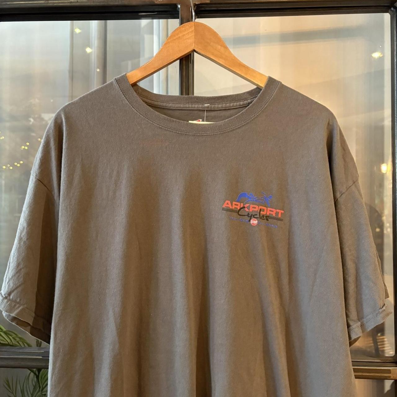 TEE646F - Vintage Retro Essential Dark Grey Arkport ' Your one stop fun shop ' with Harley Davidson, Artic Cat, Suzuki, KYMCO, Honda, Yamaha Sponsorships Graphic Print Top Tee T-shirt #graphic #outdoors #biker #harley #harleydavidson