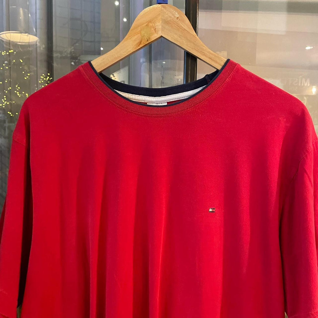 1224G65P - Vintage Retro Essential Red Tommy Hilfiger Print logo Top Tee T-shirt #90s #tommy #top #essential #basic