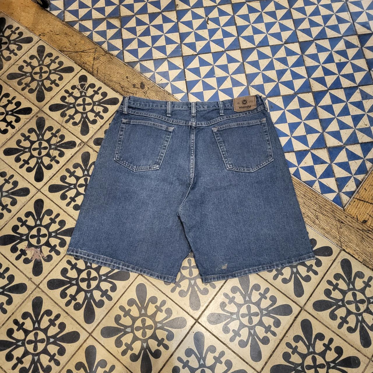 JRT306 - Vintage Retro Wrangler Dark Blue Wash Denim Shorts Jorts with detailed embroidered Logo graphic carpenter #wrangler