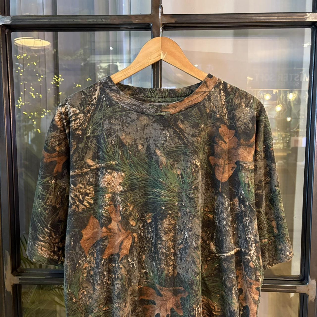 RTT235 - Vintage Retro essential adult mens RealTree Camouflage Khaki Green Brown Field Hunting graphic print Top T-Shirt Tee #realtree #camo #hunting #utility