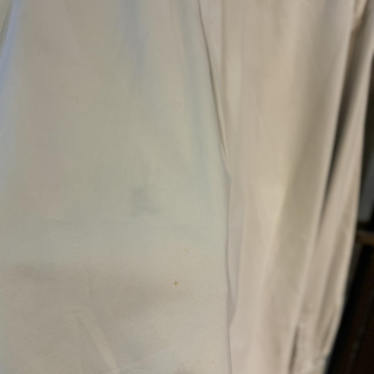 0125B57F - Vintage retro essential Tommy Hilfiger White Plain Longsleeve collared button up polo shirt top #Y2K #preppy #chiefkeef #smartcasual #oldmoney