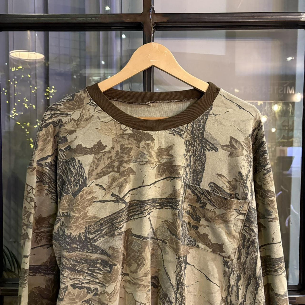 RTT261 - Vintage Retro essential RealTree Camouflage Khaki Green Brown Field Hunting graphic print Longsleeve Top T-Shirt Tee #realtree #camo #utility #hunting #longsleeve