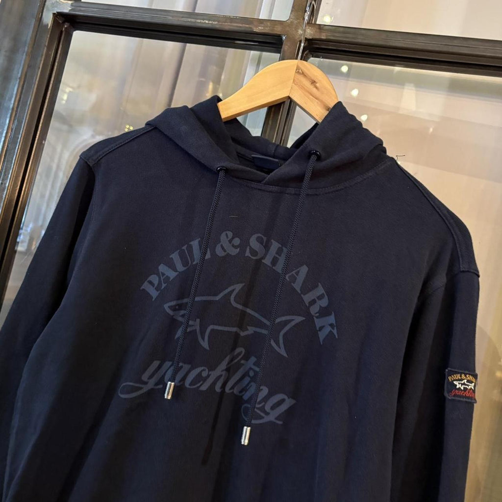SWT590F - Vintage Retro Essential Navy Paul Shark Sweatshirt Hoodie with big spellout print logo #90s #sportswear #essential #paulshark #y2k