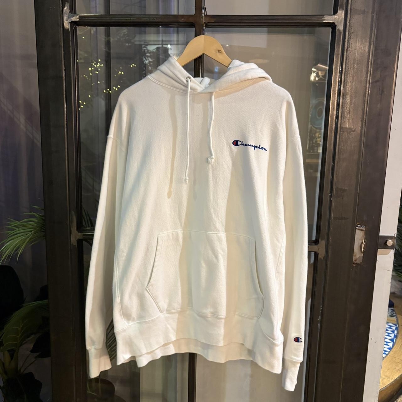 SWT367 - Vintage Retro Essential Champion White Jumper Sweatshirt with big spellout embroidered logo #90s #sportswear #essential #y2k #champion