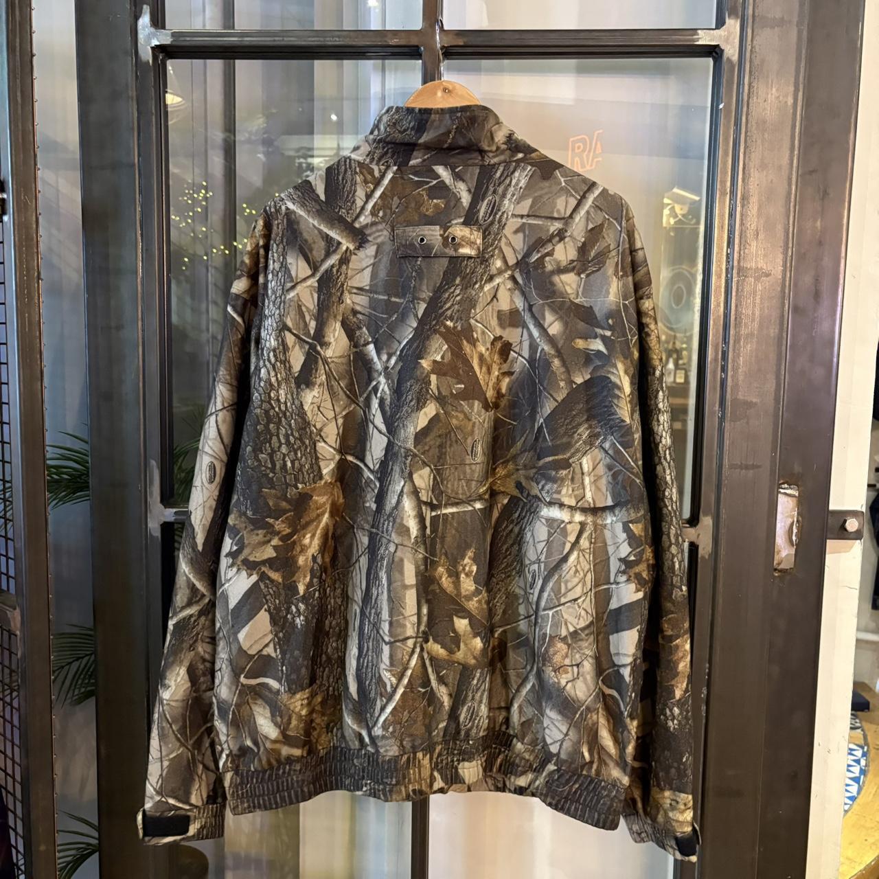 1224A80BR - Vintage Retro Essential Realtree Camouflage Khaki Green Brown Field Hunting graphic print Full Zip and Button Closure Coat Jacket  #realtree #hunting #camo #utility