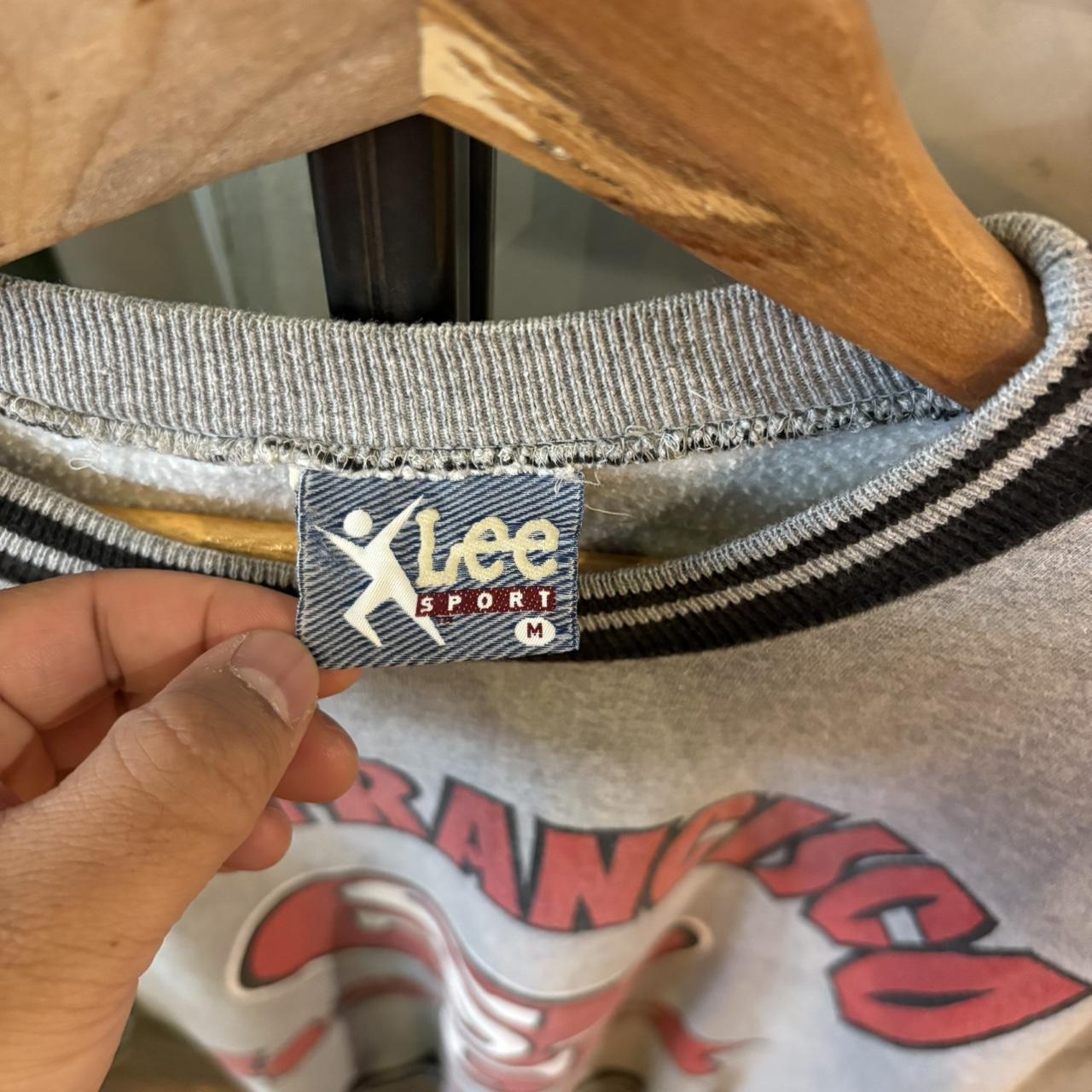 SWT617F - Vintage Retro Essential Grey Lee Sport NFL San Francisco 49ers Crewneck Jumper Sweatshirt with big print logo #49ers #sportswear #sanfran #y2k #leesport