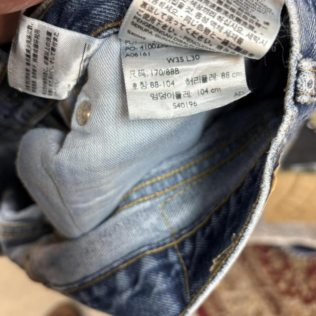 BR1912AGW-U - Vintage retro essential Levi's 505 Straight Leg Blue Wash Denim Jeans Trousers pants #denim #straightleg #levis #levis505