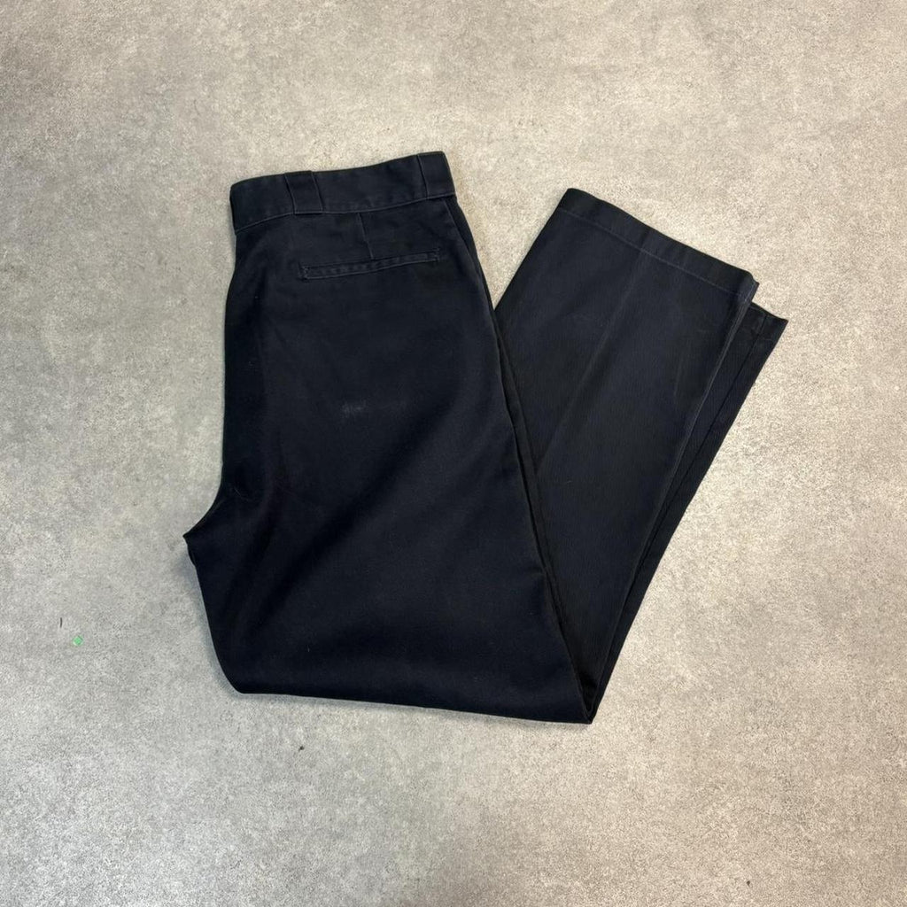 BR1912ZO-U - Vintage retro essential Black Dickies 874 Straight Leg Trousers pants casual workwear #skater #utility #workwear #straightleg #dickies