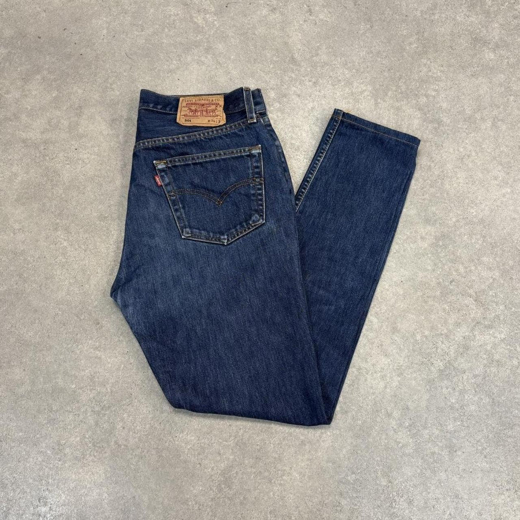 MES2705K - Vintage retro essential  Levi’s 501 Blue Wash Denim Slim Fit Jeans Trousers pants #denim #slim #levis #levis501 #jeans
