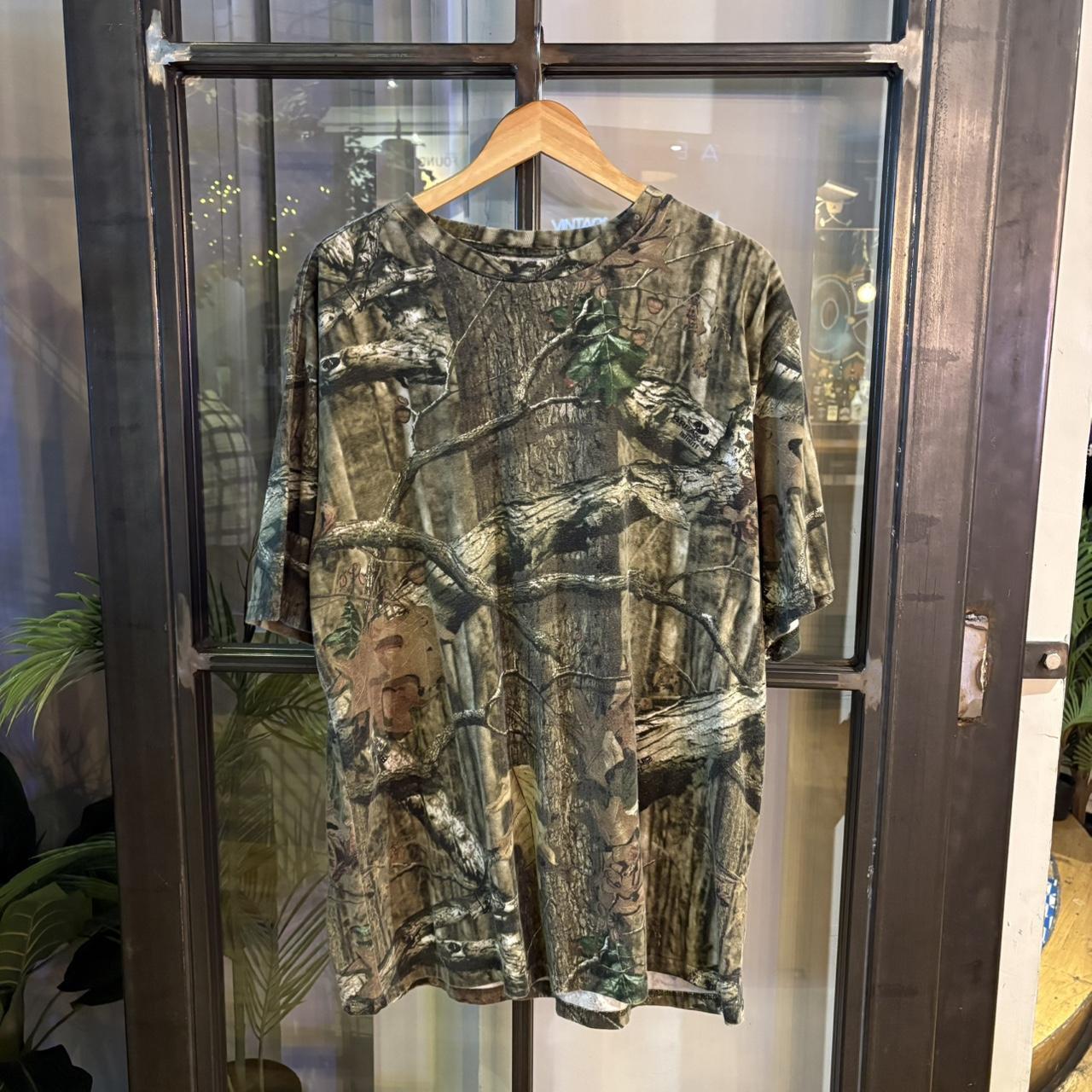 RTT227 - Vintage Retro essential adult mens RealTree Camouflage Khaki Green Brown Field Hunting graphic print Top T-Shirt Tee #realtree #utility #camo #hunting