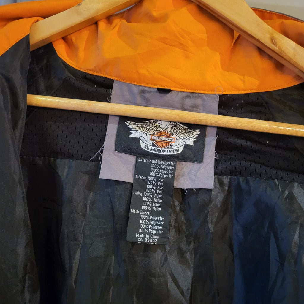 WDB006 - Vintage Retro Harley Davidson Motorcyles Grey Essential Lightweight Windbreaker Full zip up Reflective Jacket no hood #harleydavidson #biker #y2k #motorcycles #reflective
