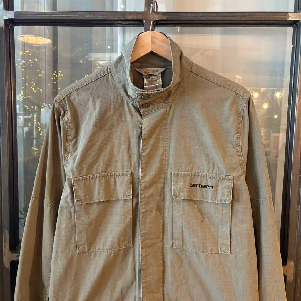 SWT371F - Vintage Retro Essential Green Khaki Carhartt Button Up Ripstop Utility Shacket jacket with 4 front pockets #y2k #utility #ripstop #carhartt #skater