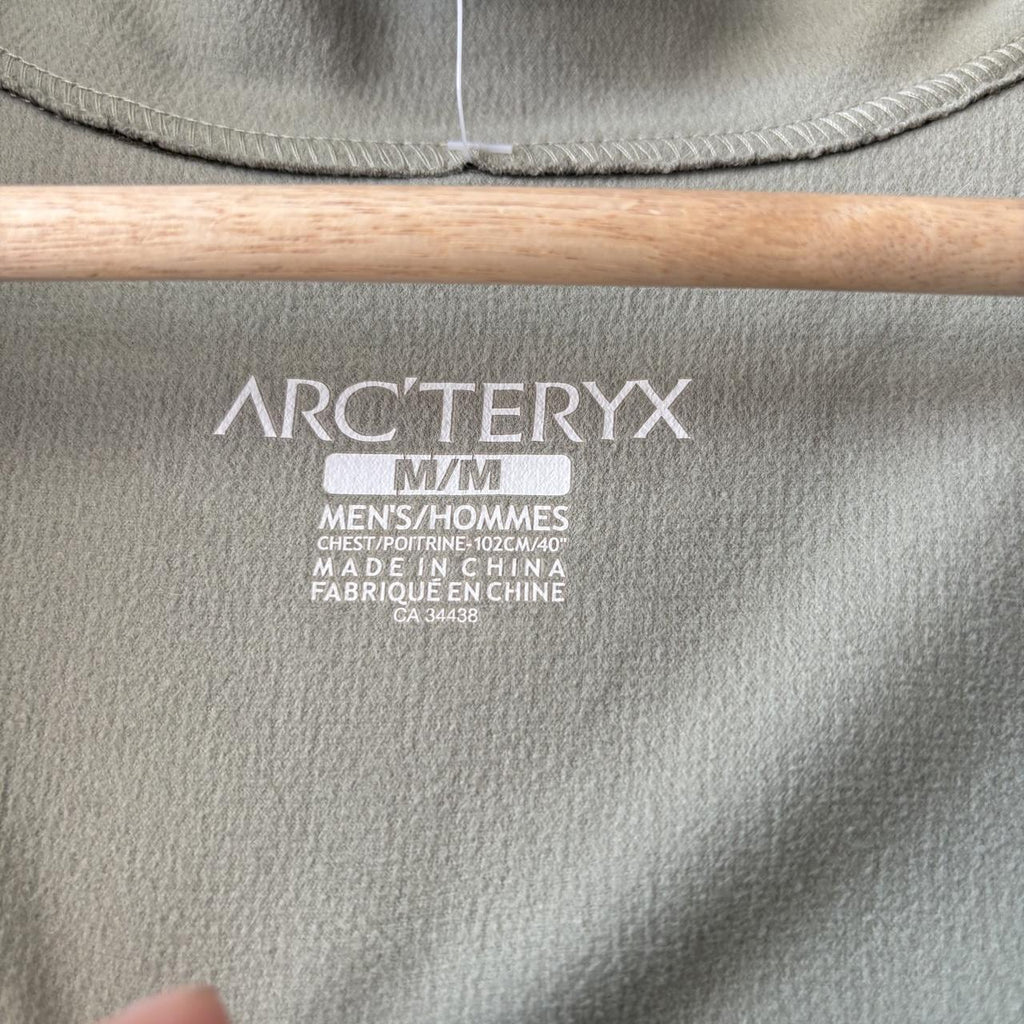 Arc’teryx Jacket Mens Medium Ribbed Lightweight Full Zip Mid Outer Layer Outdoors Gorpcore Hike Trail Jumper Top 90s Y2K 00s